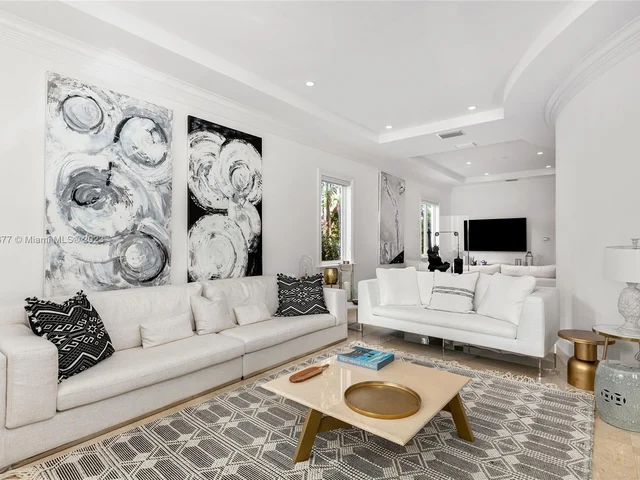 7701 Miami View Dr, North Bay Village FL 33141