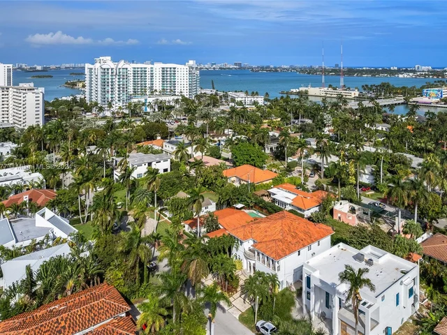 7701 Miami View Dr, North Bay Village FL 33141