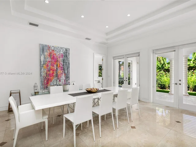 7701 Miami View Dr, North Bay Village FL 33141