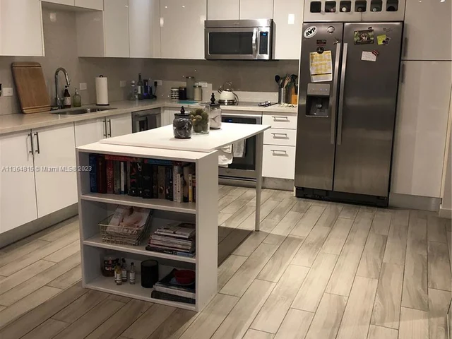 999 SW 1st Ave # 2801, Miami FL 33130