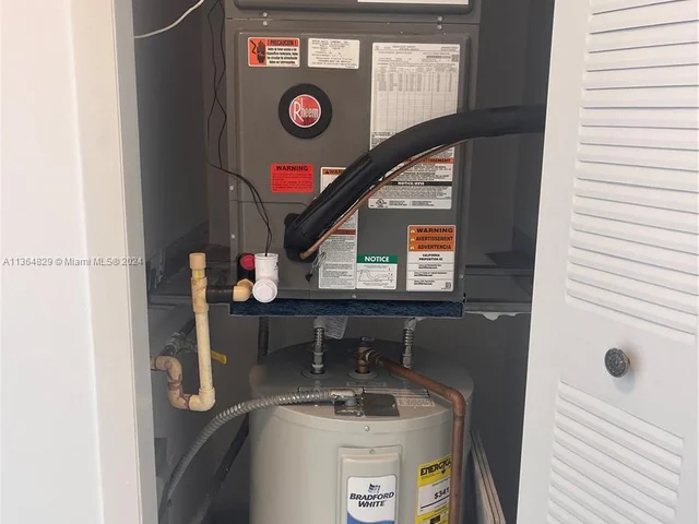 6580 Indian Creek Dr # 411, Miami Beach FL 33141