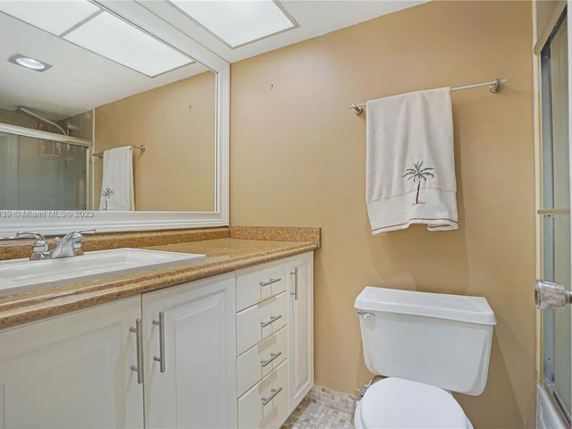 301 174th St # 401, Sunny Isles Beach FL 33160