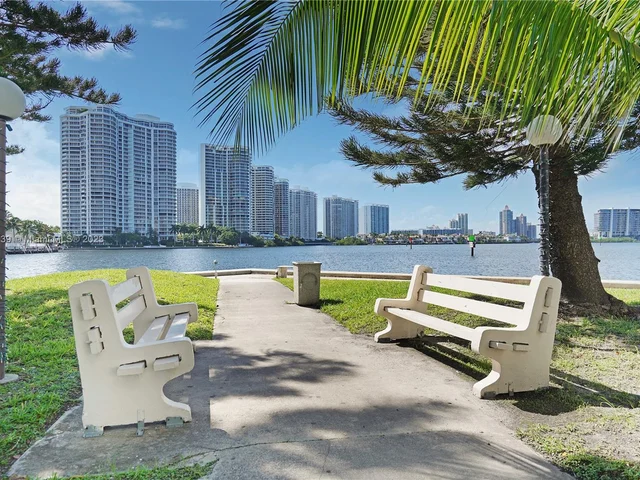 301 174th St # 401, Sunny Isles Beach FL 33160