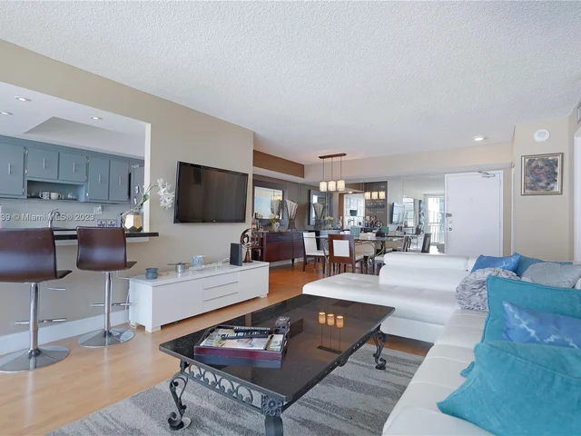 301 174th St # 401, Sunny Isles Beach FL 33160