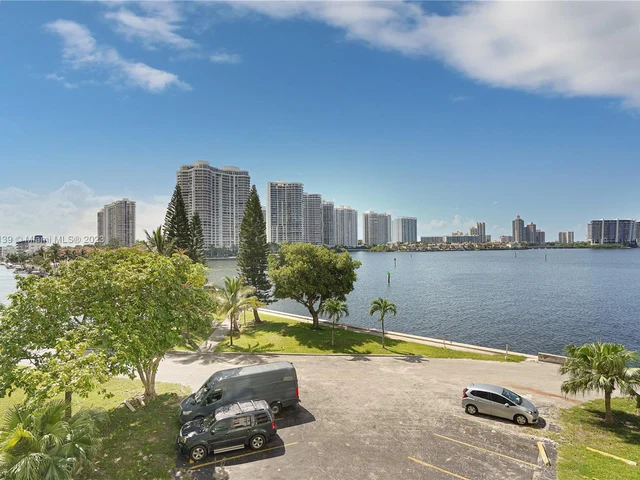 301 174th St # 401, Sunny Isles Beach FL 33160
