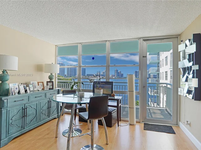 301 174th St # 401, Sunny Isles Beach FL 33160