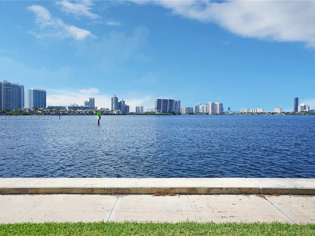 301 174th St # 401, Sunny Isles Beach FL 33160