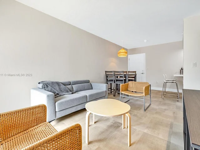 290 Sunrise Dr # L, Key Biscayne FL 33149