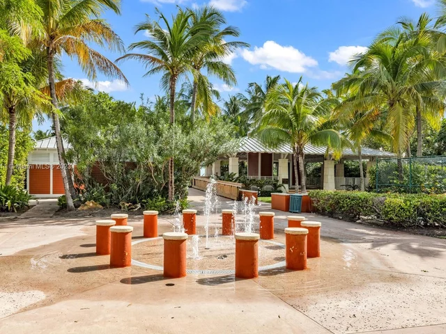 290 Sunrise Dr # L, Key Biscayne FL 33149