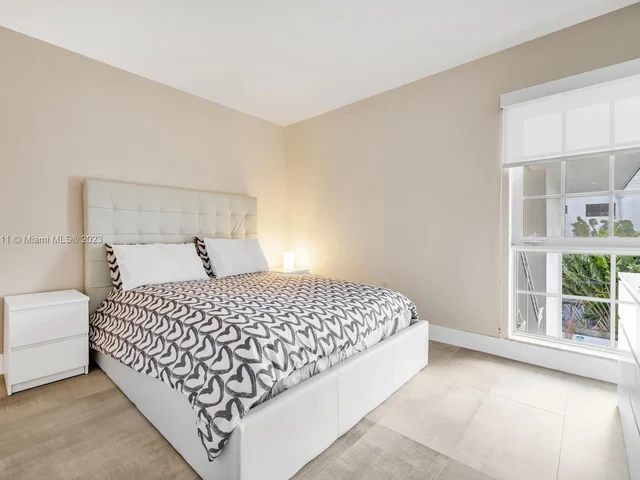 290 Sunrise Dr # L, Key Biscayne FL 33149