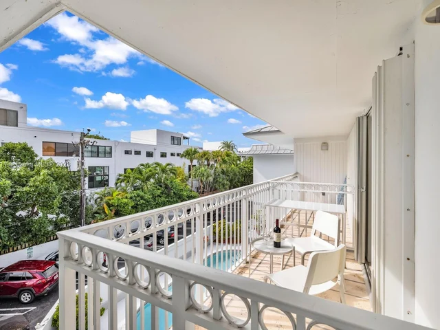 290 Sunrise Dr # L, Key Biscayne FL 33149