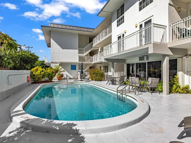 290 Sunrise Dr # L, Key Biscayne FL 33149