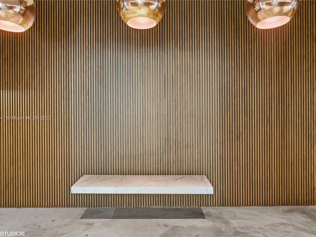 1700 Meridian Ave # 510, Miami Beach FL 33139