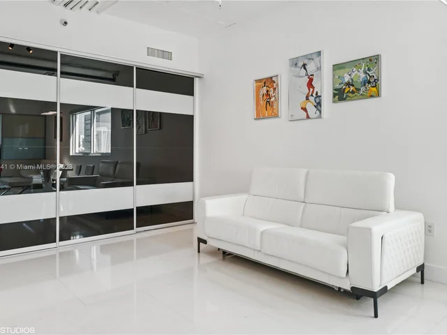 1700 Meridian Ave # 510, Miami Beach FL 33139