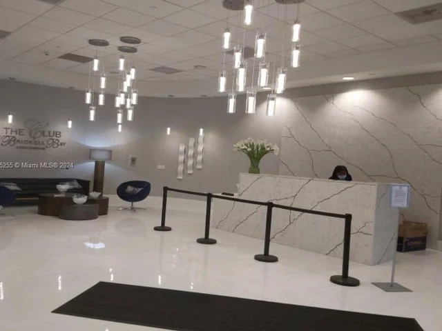 1200 Brickell Bay Dr # 1521, Miami FL 33131