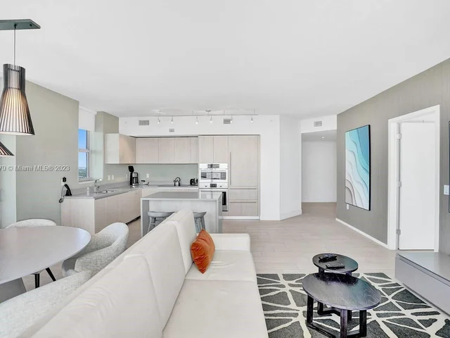 4010 S Ocean Dr # R1108, Hollywood FL 33019