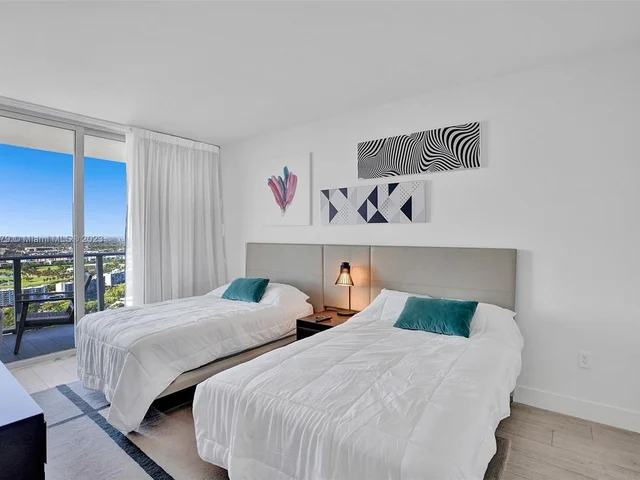 4010 S Ocean Dr # R1108, Hollywood FL 33019