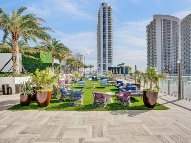 4010 S Ocean Dr # R1108, Hollywood FL 33019