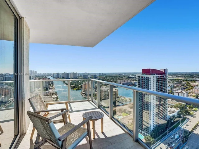 4010 S Ocean Dr # R1108, Hollywood FL 33019