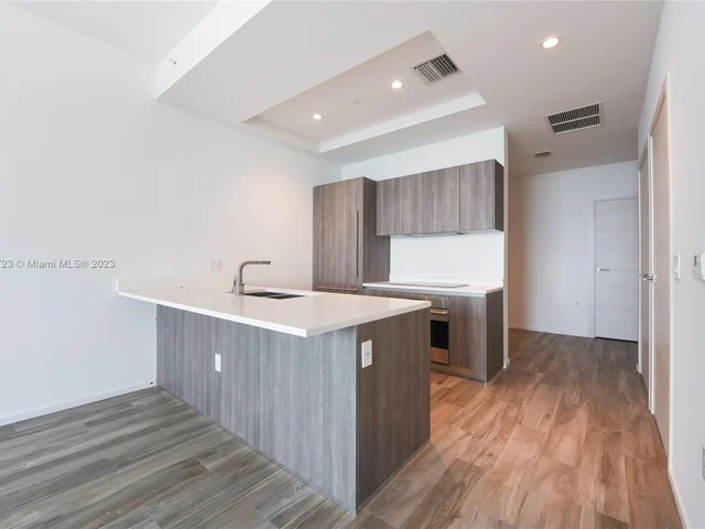 801 S Miami Ave # 5406, Miami FL 33130