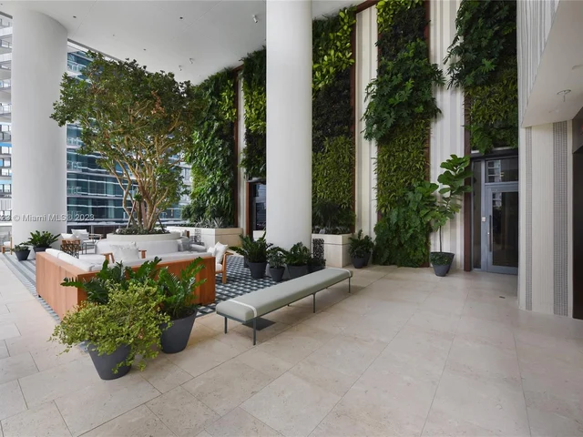 801 S Miami Ave # 5406, Miami FL 33130