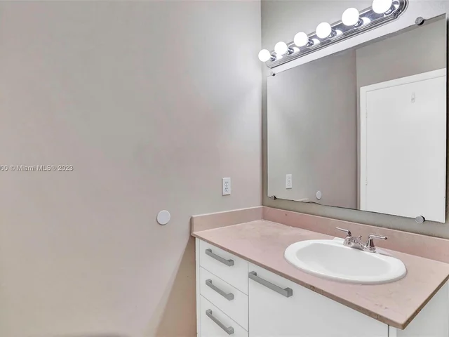 2525 SW 3rd Ave # 1507, Miami FL 33129