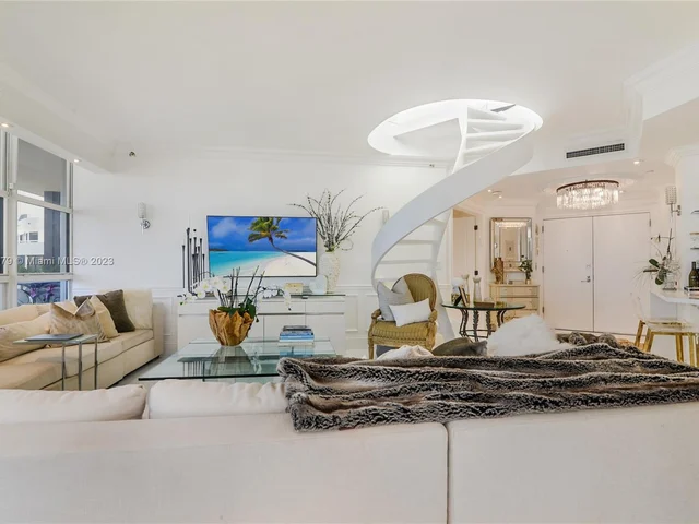 1000 W Island Blvd, Aventura FL 33160