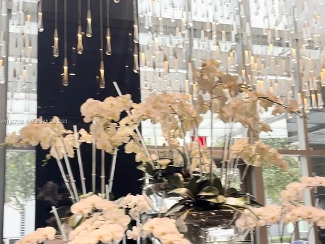 851 NE 1st Ave # 4702, Miami FL 33132