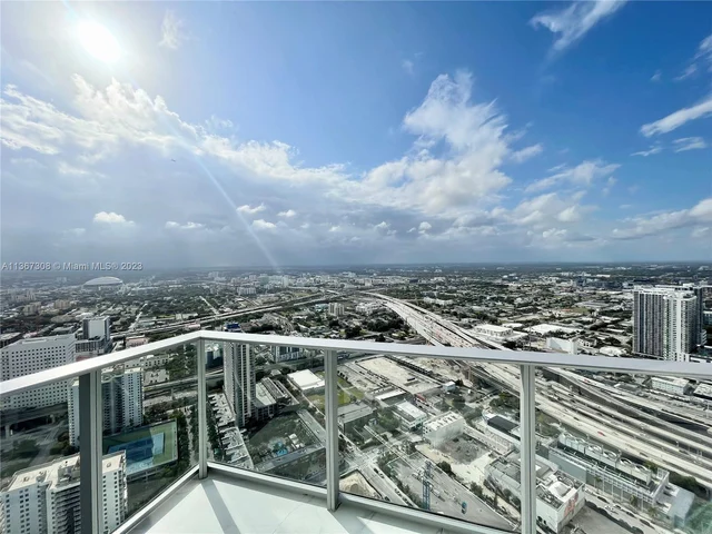 851 NE 1st Ave # 4702, Miami FL 33132