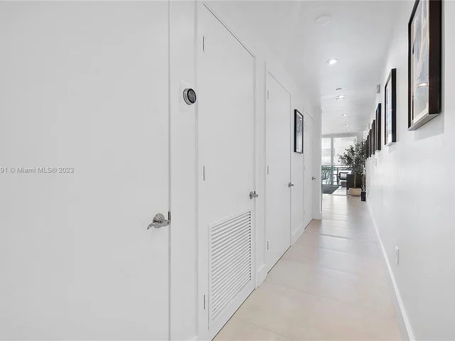 6000 Collins Ave # 527, Miami Beach FL 33140
