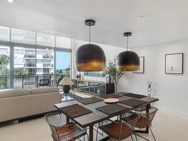 6000 Collins Ave # 527, Miami Beach FL 33140