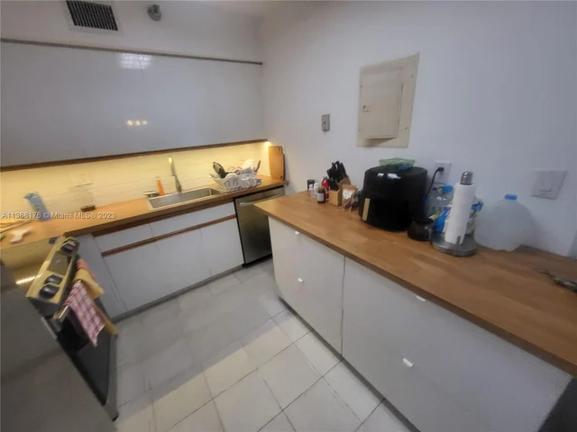 3400 NE 192nd St # 903, Aventura FL 33180