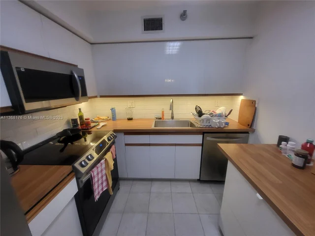 3400 NE 192nd St # 903, Aventura FL 33180