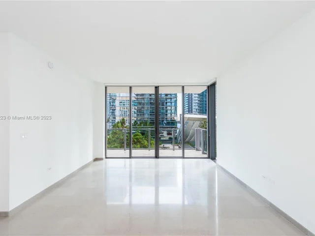 88 SW 7th St # 809, Miami FL 33130