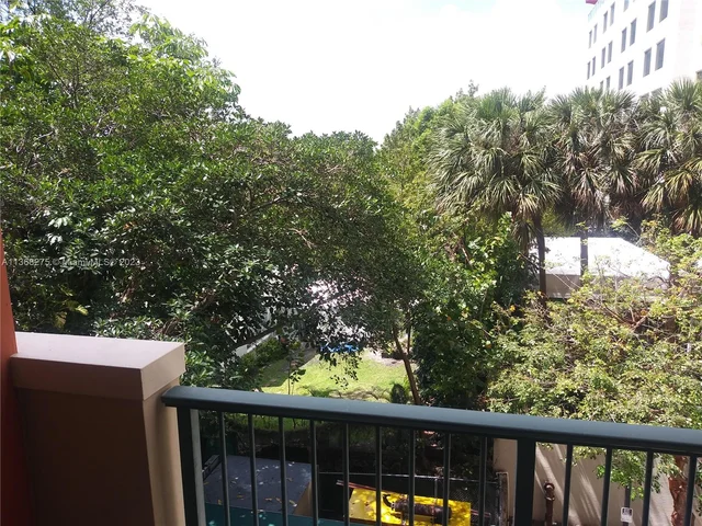 2951 S Bayshore Dr # 512, Miami FL 33133