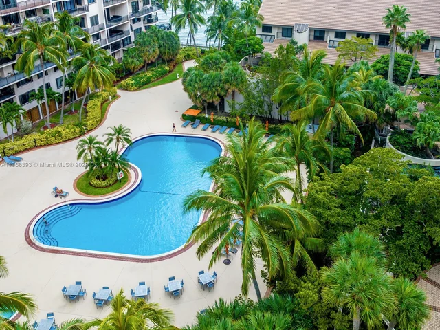 540 Brickell Key Dr # 1413, Miami FL 33131