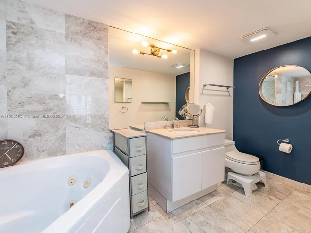 540 Brickell Key Dr # 1413, Miami FL 33131