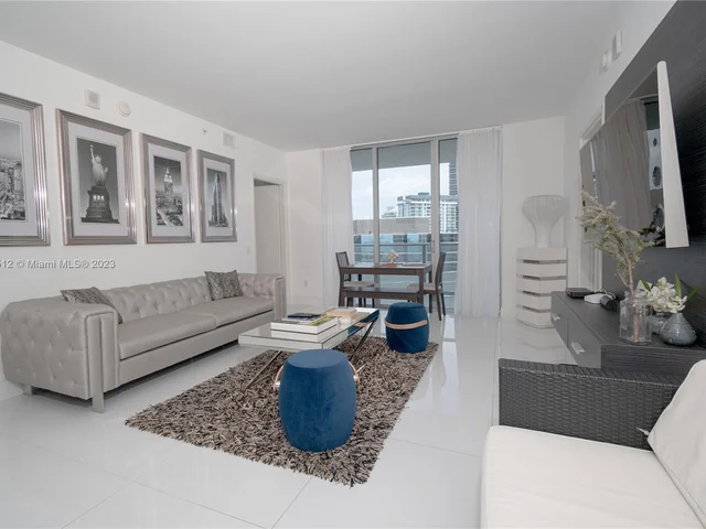 1300 Brickell Bay Dr # 3508, Miami FL 33131