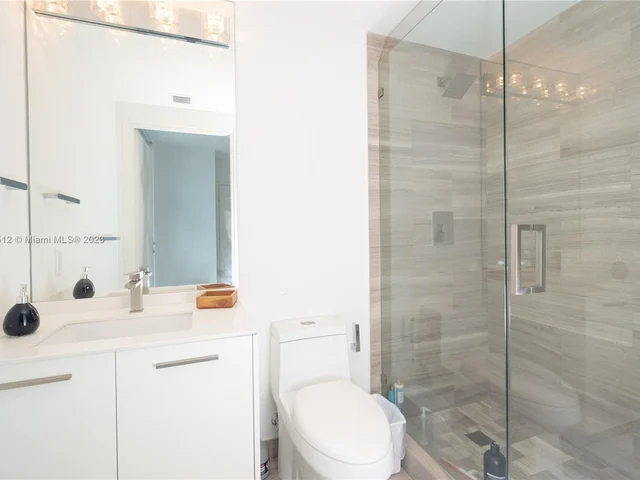 1300 Brickell Bay Dr # 3508, Miami FL 33131