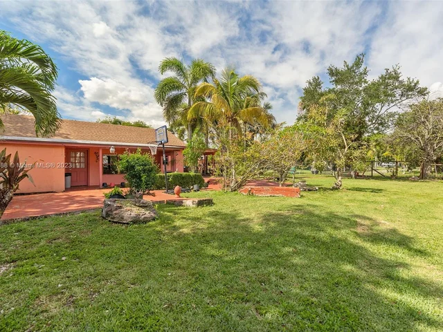 30245 SW 198th Ave, Homestead FL 33030