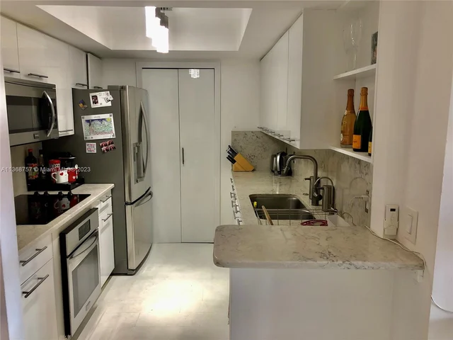 90 Alton Rd # 307, Miami Beach FL 33139