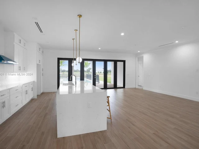 18321 SW 224th St, Miami FL 33170