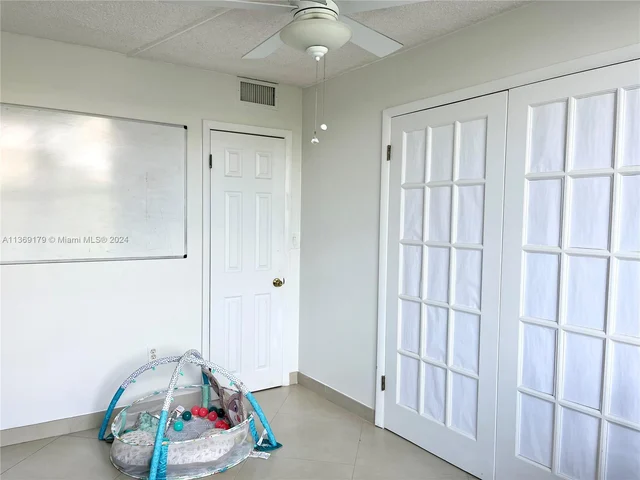 2780 NE 183rd St # 409, Aventura FL 33160