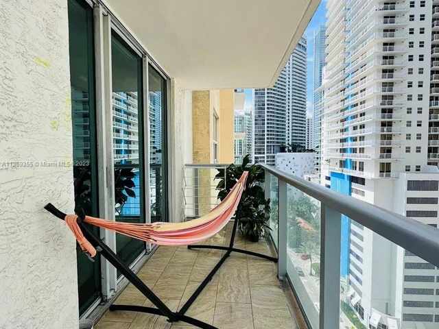 1155 Brickell Bay Dr # 1402, Miami FL 33131