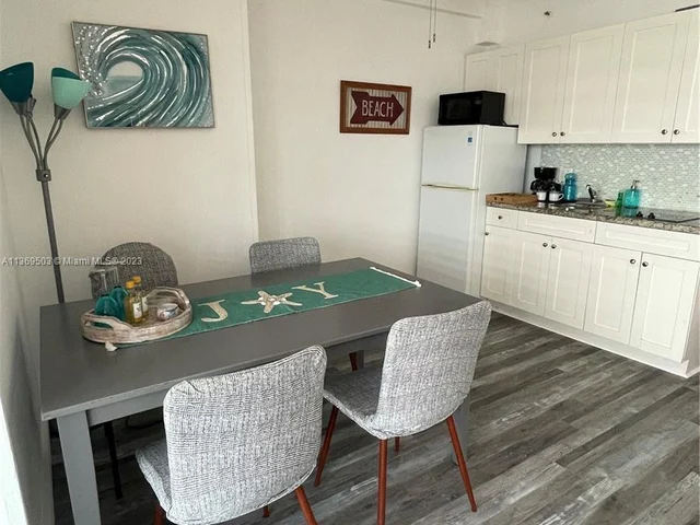 6345 Collins Ave # 617, Miami Beach FL 33141