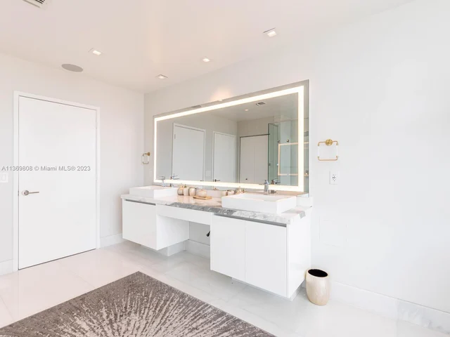 330 Sunny Isles Blvd, Sunny Isles Beach FL 33160