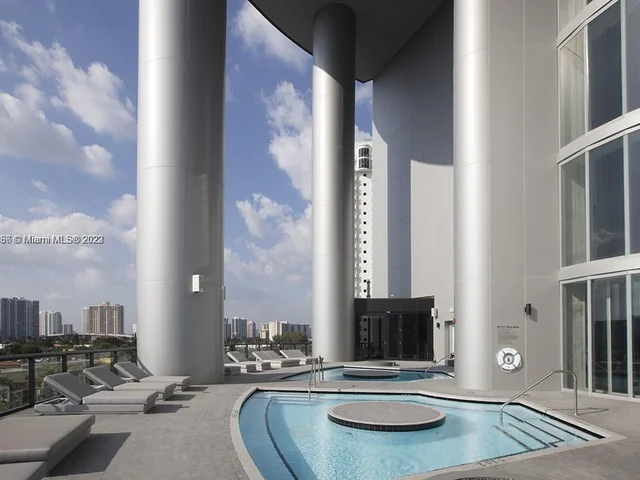 18555 Collins Ave # 4005, Sunny Isles Beach FL 33160