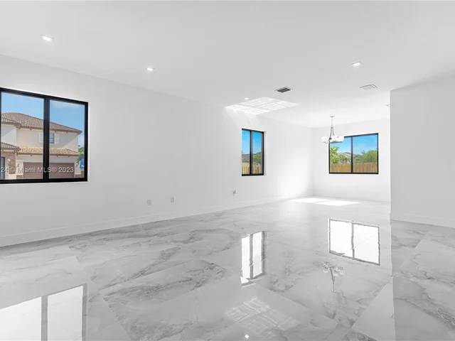 1605 SW 145 Ave, Miami FL 33175