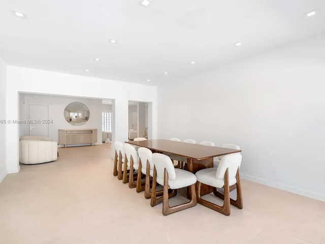 9451 E Broadview Dr unit 1 # 1, Bay Harbor Islands FL 33154