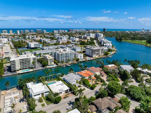 9451 E Broadview Dr unit 1 # 1, Bay Harbor Islands FL 33154